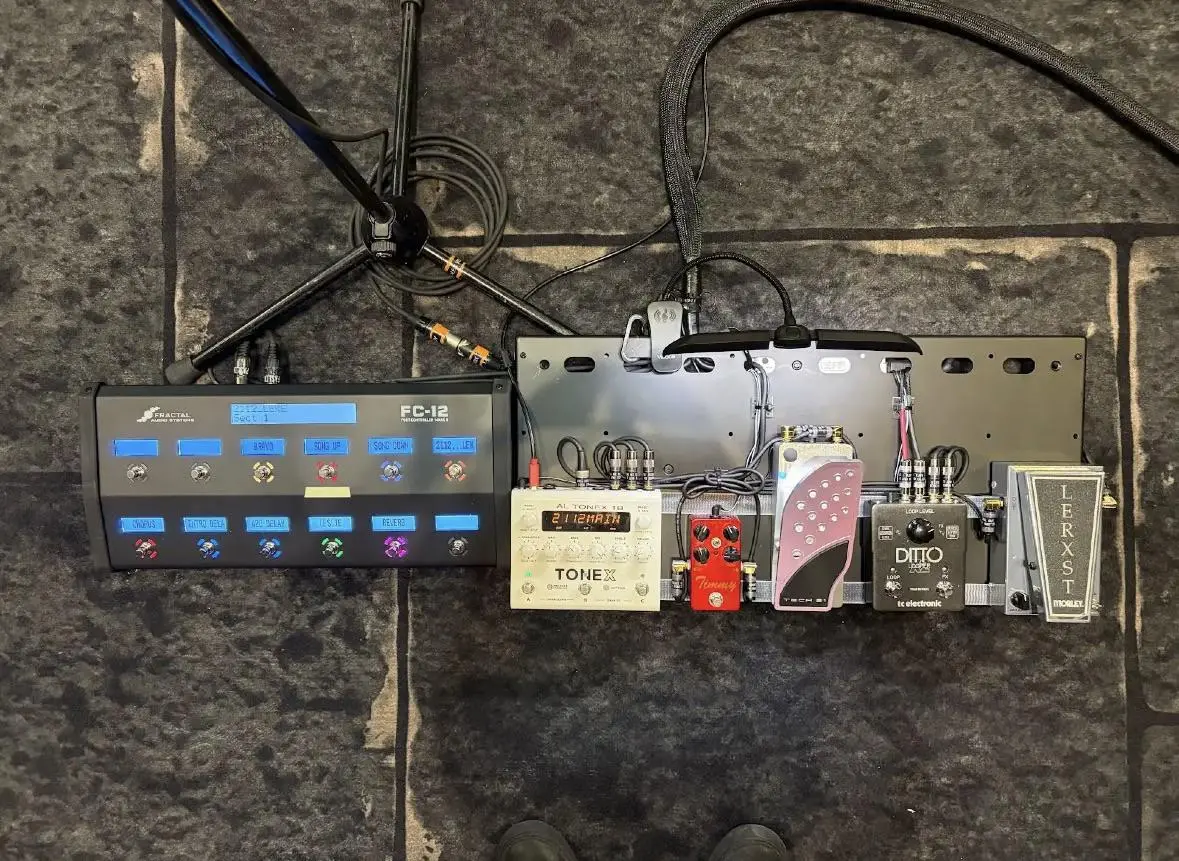 Alex Lifeson's 2025 pedalboard
